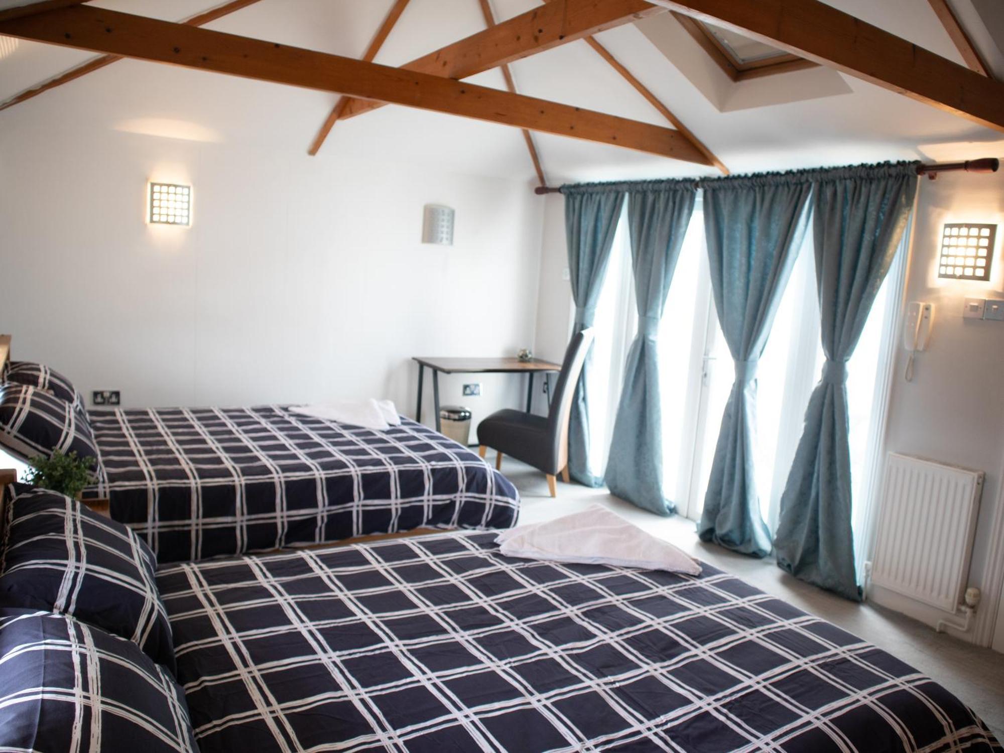 Bright Private Terrace - Free Private Parking - Tv - Wifi - Netflix Apartment Croydon Luaran gambar