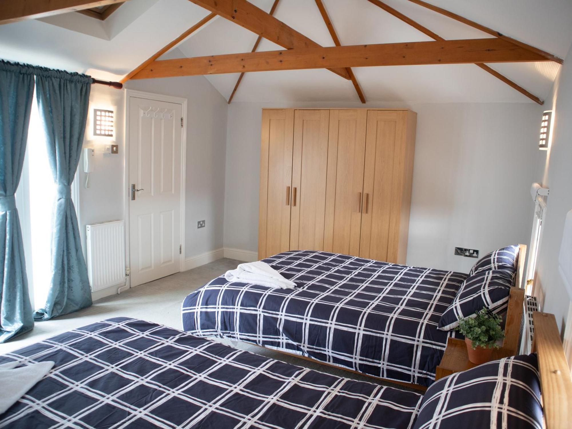 Bright Private Terrace - Free Private Parking - Tv - Wifi - Netflix Apartment Croydon Luaran gambar