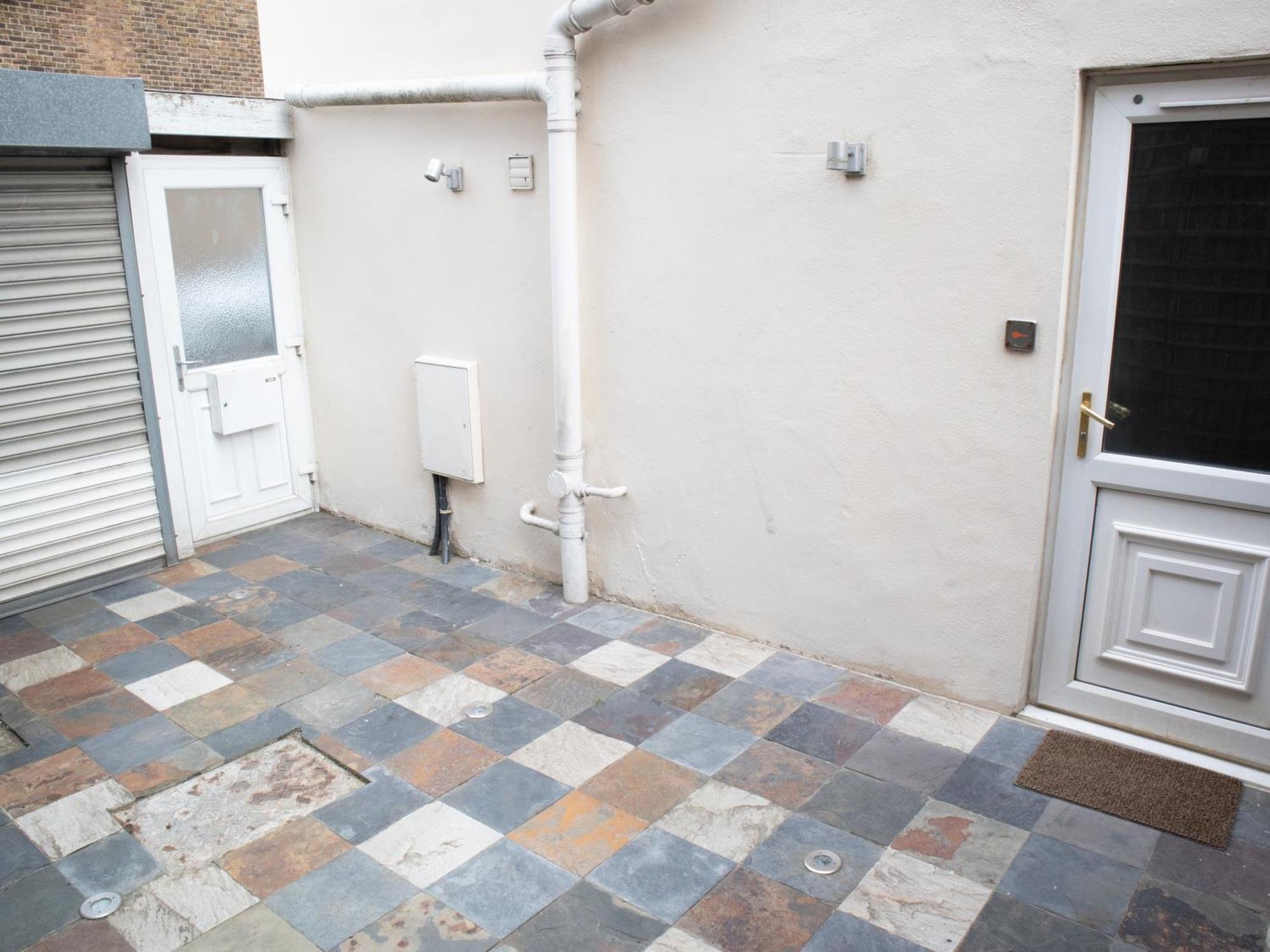 Bright Private Terrace - Free Private Parking - Tv - Wifi - Netflix Apartment Croydon Luaran gambar