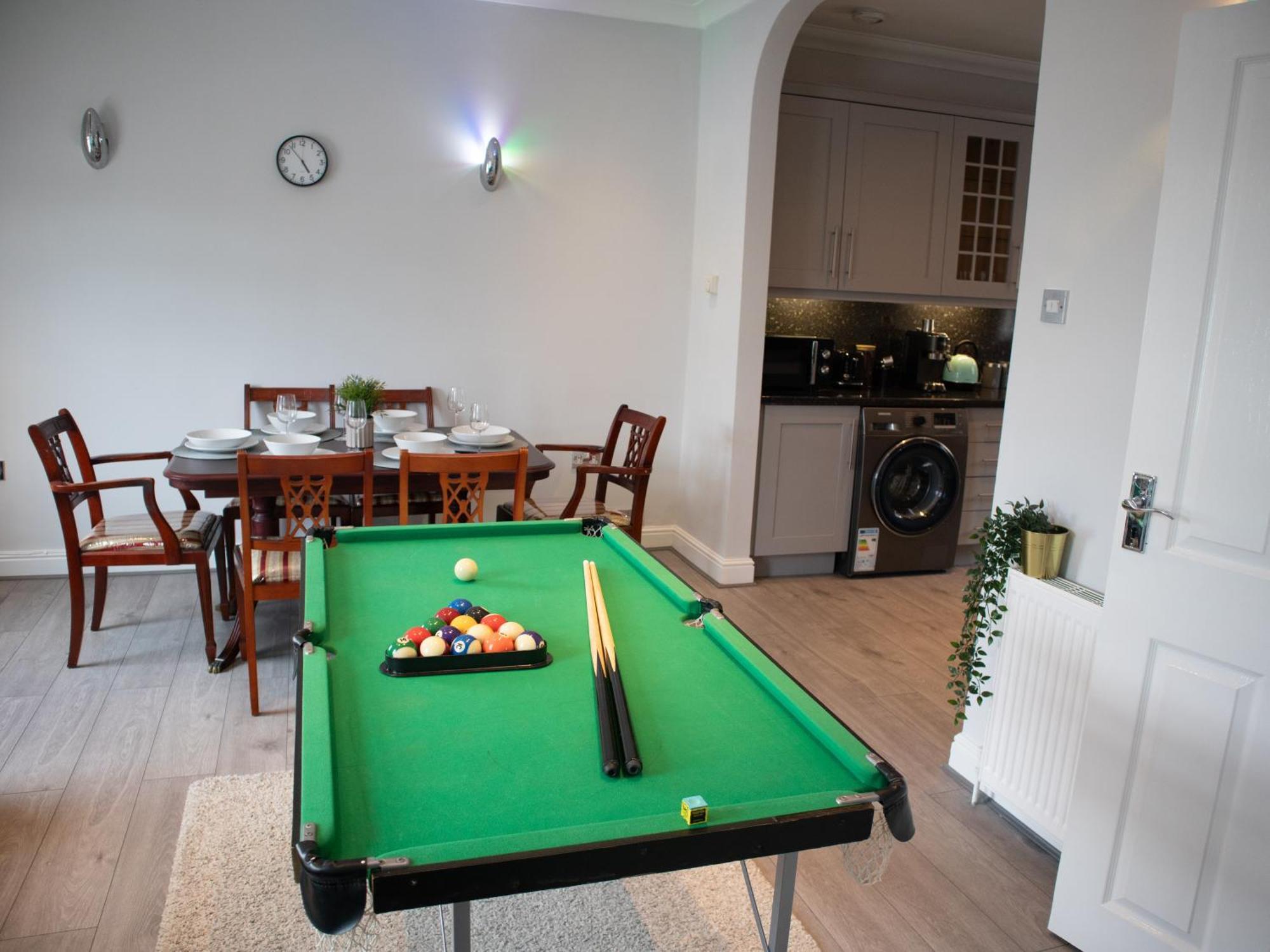 Bright Private Terrace - Free Private Parking - Tv - Wifi - Netflix Apartment Croydon Luaran gambar